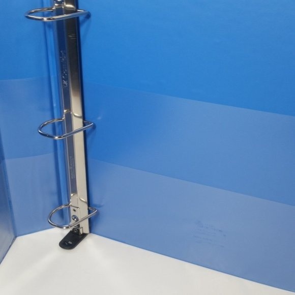 thumbnail image 2 of Avery Heavy-Duty 5-Inch 3-Ring Binder With EZD Rings - Blue Durable Binder For School & Office 2 of 3